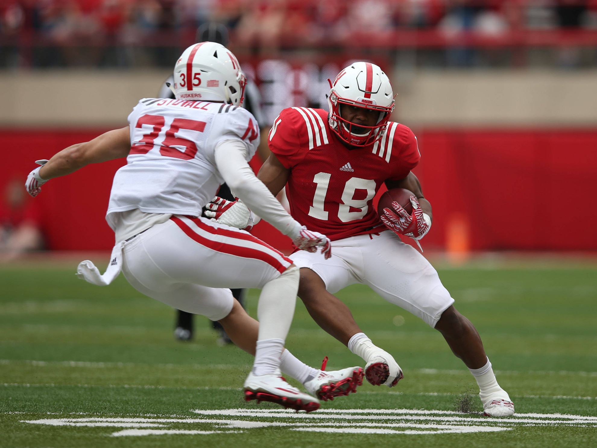 Devine Ozigbo Football 2018 University of Nebraska Official Athletics site