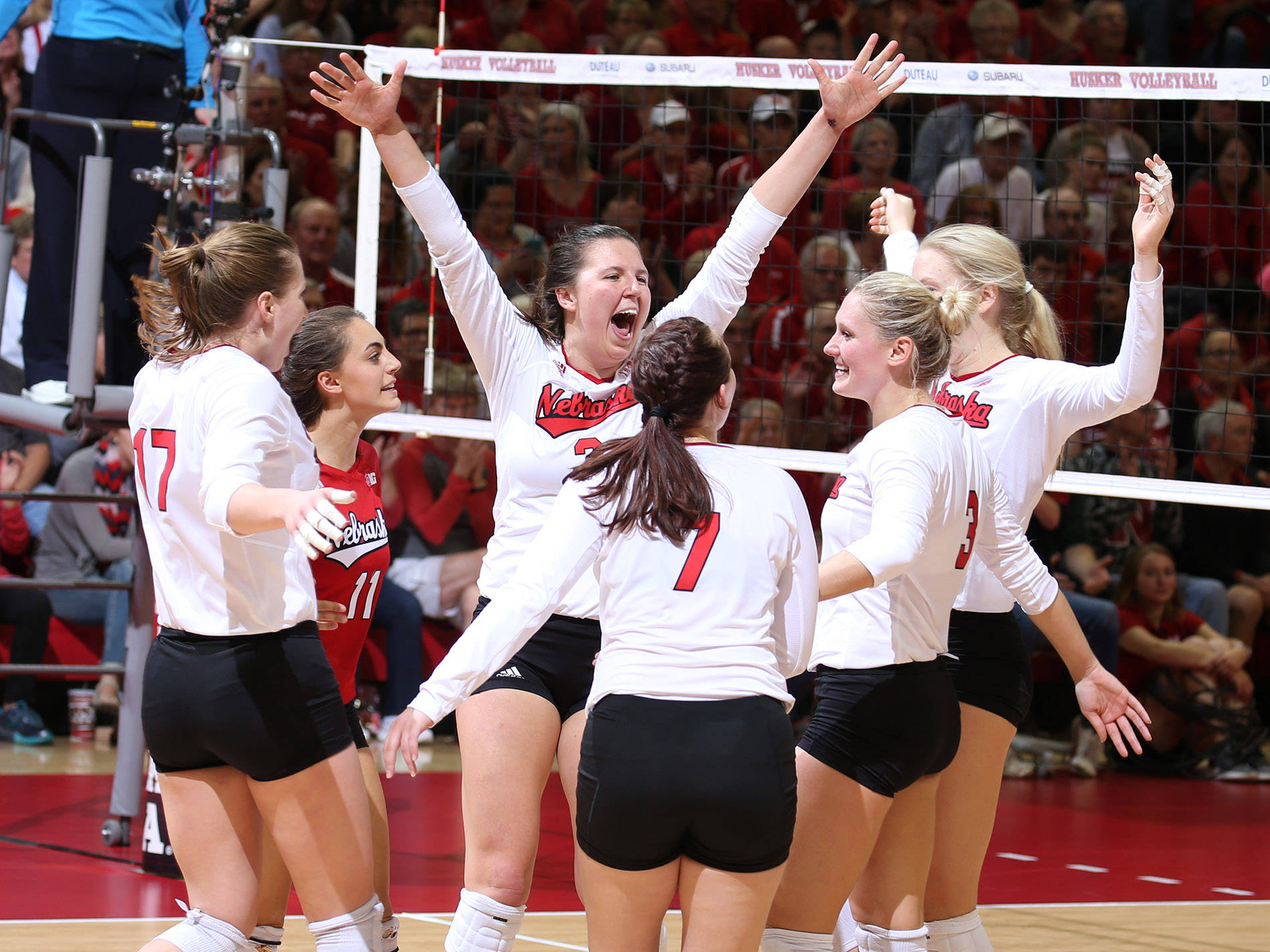 Kelly Hunter Volleyball 2017 University of Nebraska Official