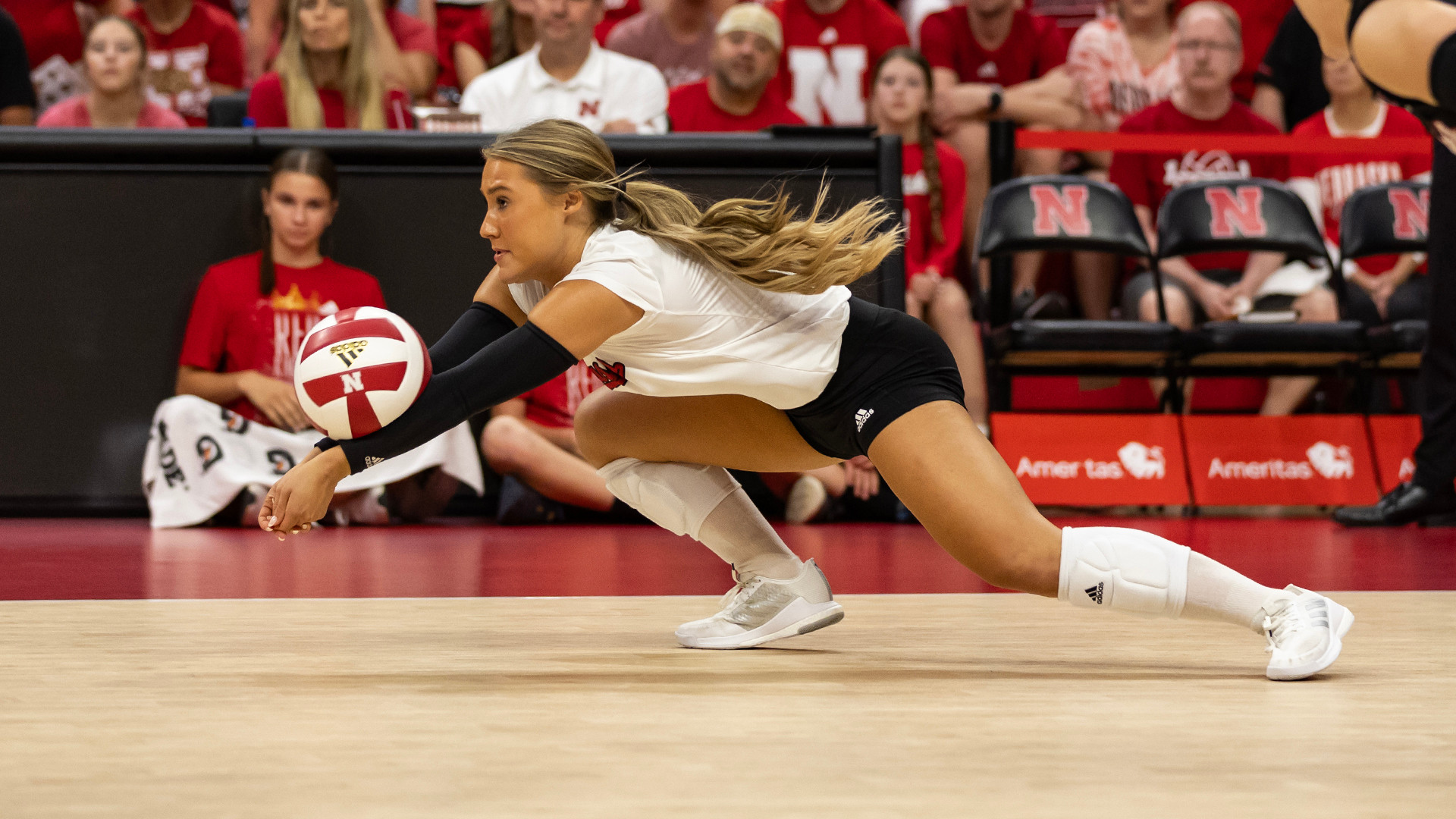Maisie Boesiger - Volleyball 2025 - University of Nebraska - Official  Athletics Website