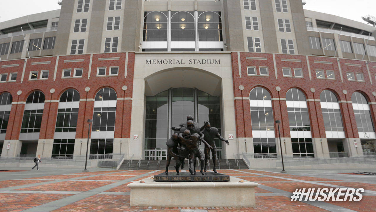 Husker Legacy Statue - University of Nebraska - Official Athletics Website