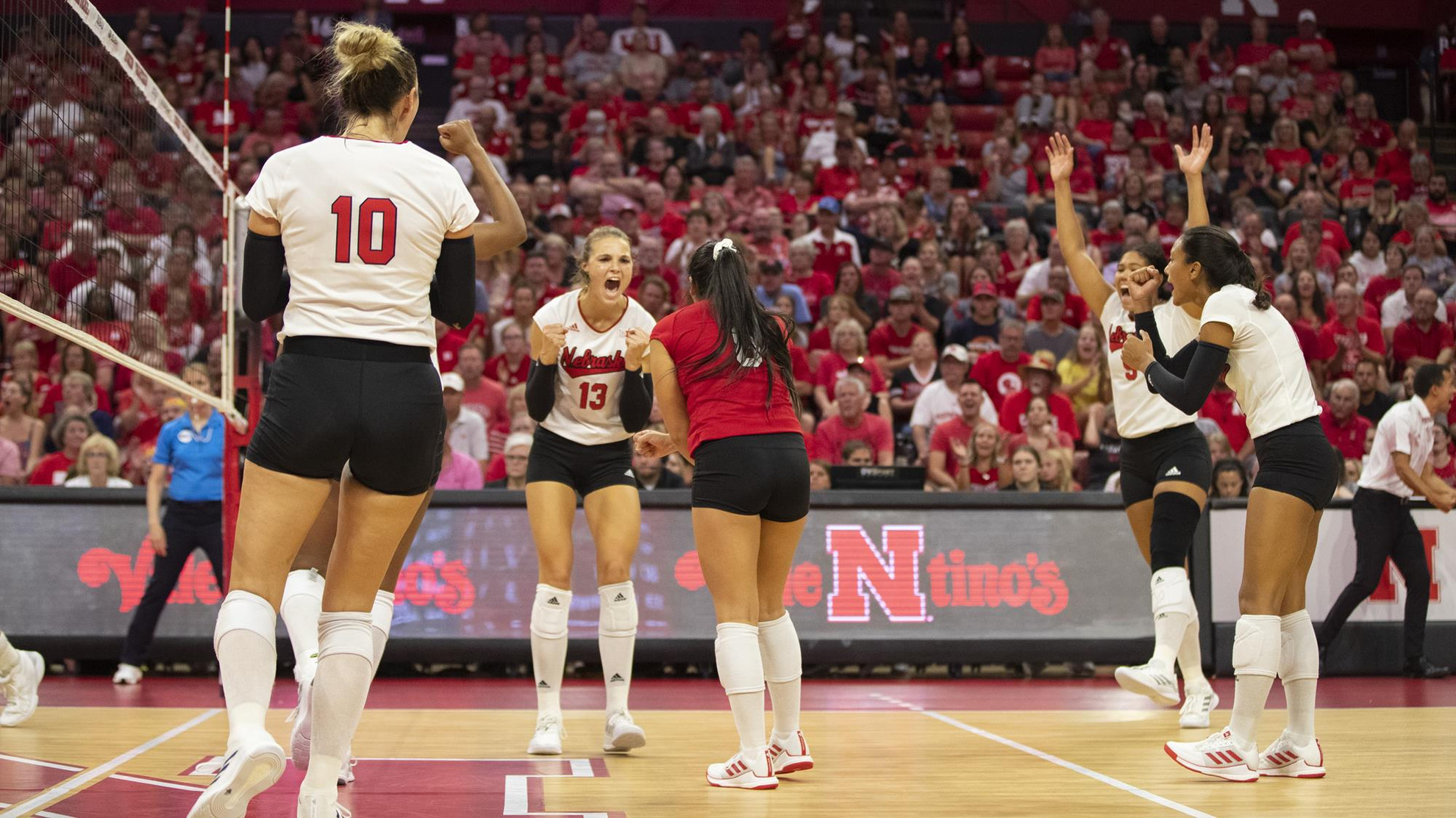 Kenzie Knuckles Volleyball 2019 University of Nebraska Official