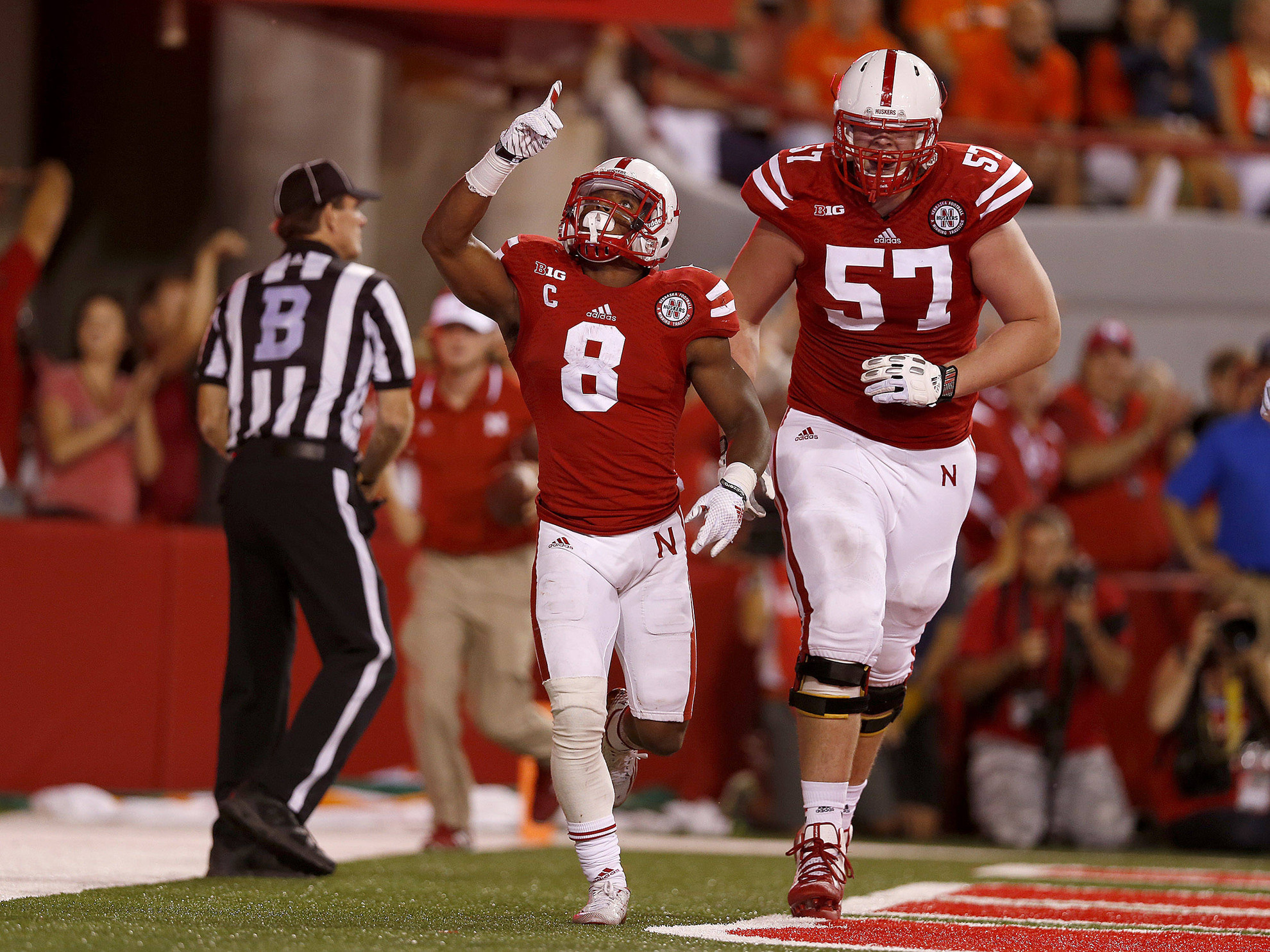 Ameer Abdullah, No. 21 Nebraska run over Illinois