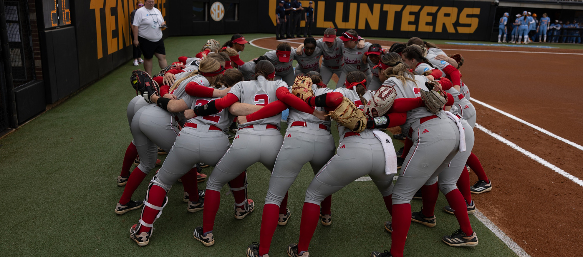 Nebraska Huskers ネブラスカ・ハスカーズ 大学 NCCA black-nebraska-huskers-blocked