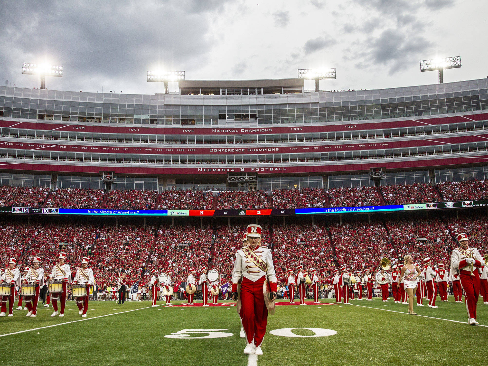 Blackshirts Cam Taylor-Britt, JoJo Domann accept invites to Senior