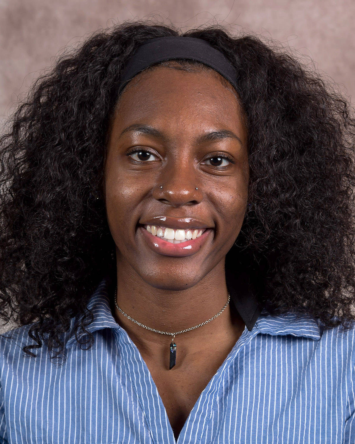 jasmine-barge-track-and-field-2015-16-university-of-nebraska
