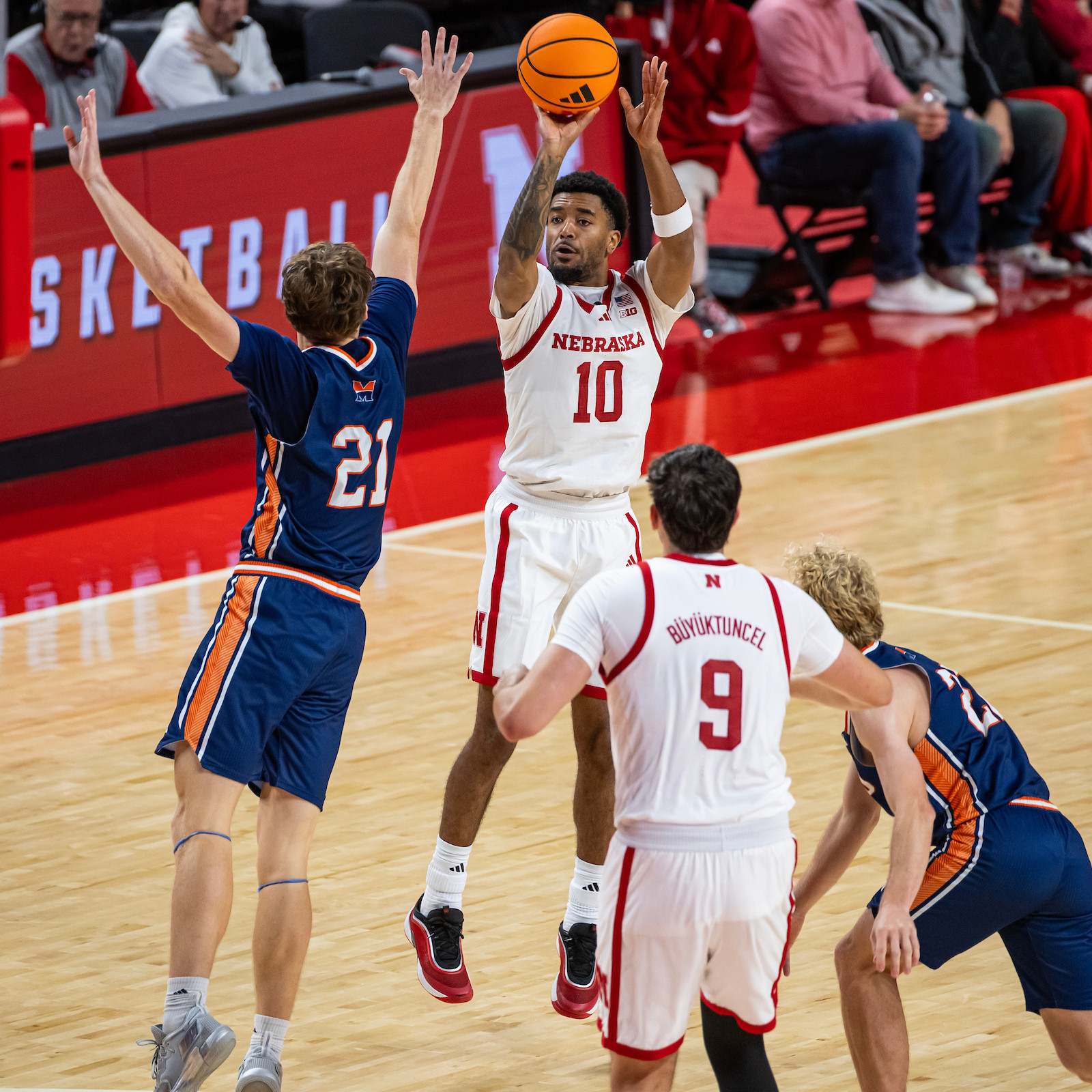 Nebraska Huskers ネブラスカ・ハスカーズ 大学 NCCA Home Page - University of Nebraska - Official Athletics Website